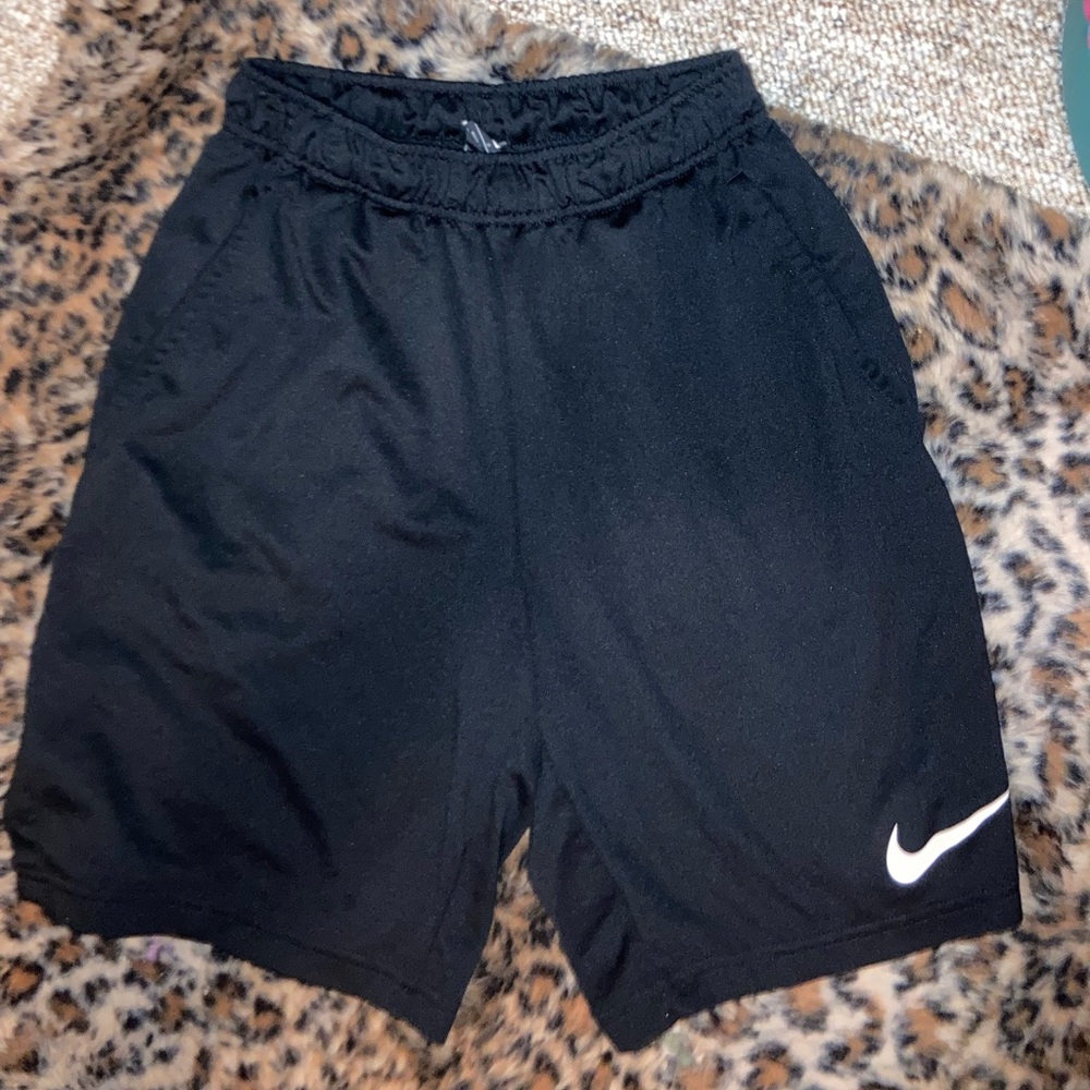 Boys Nike Dri-Fit shorts size S